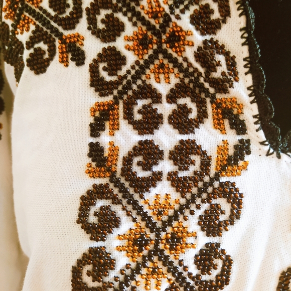 Hand-sewn, vintage and traditional Eastern European blouse (boho style) - Picture 7 of 9